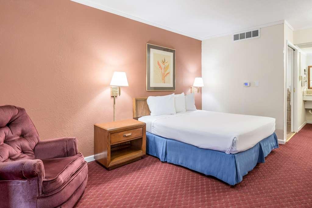 Americas Best Value Inn St. Joseph At I-29 Pokój zdjęcie