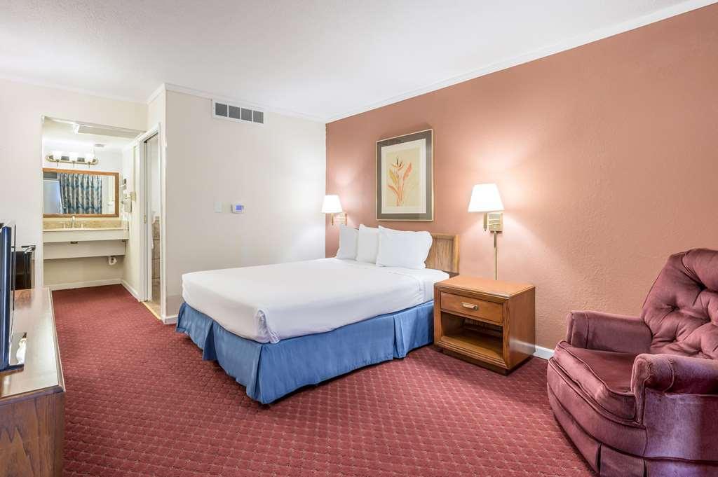 Americas Best Value Inn St. Joseph At I-29 Pokój zdjęcie
