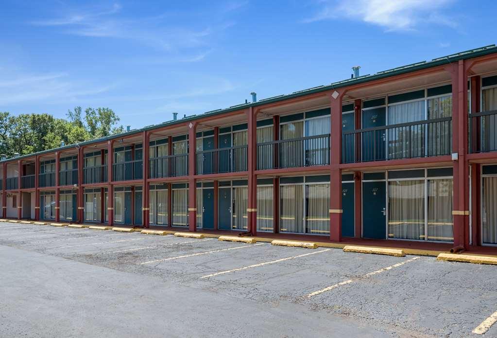 Americas Best Value Inn St. Joseph At I-29 Zewnętrze zdjęcie