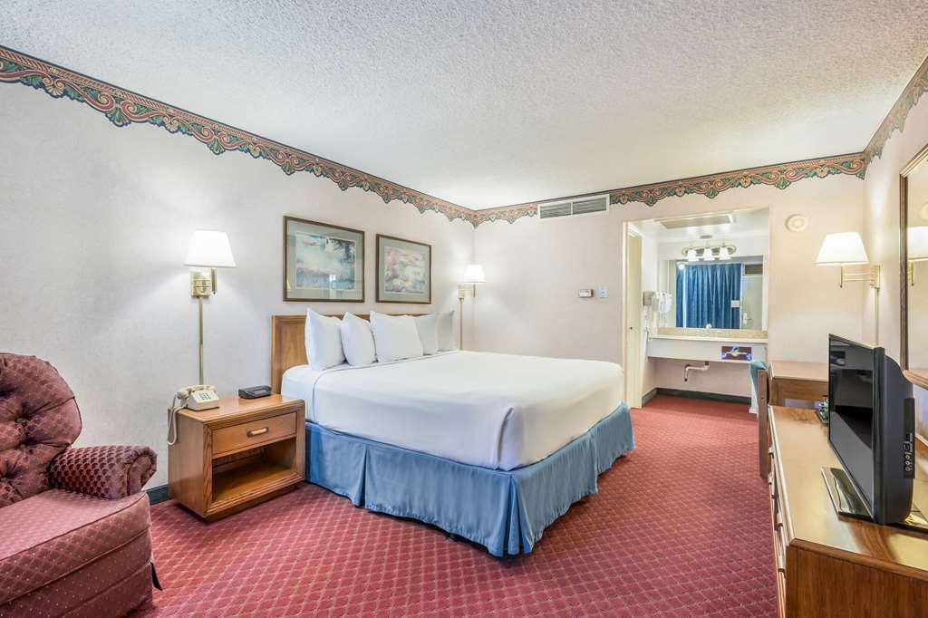 Americas Best Value Inn St. Joseph At I-29 Pokój zdjęcie