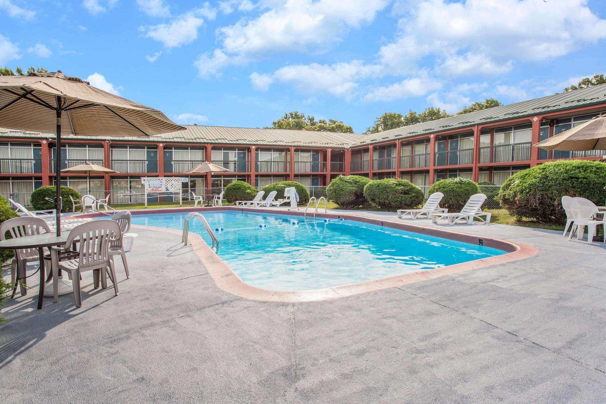 Americas Best Value Inn St. Joseph At I-29 Zewnętrze zdjęcie